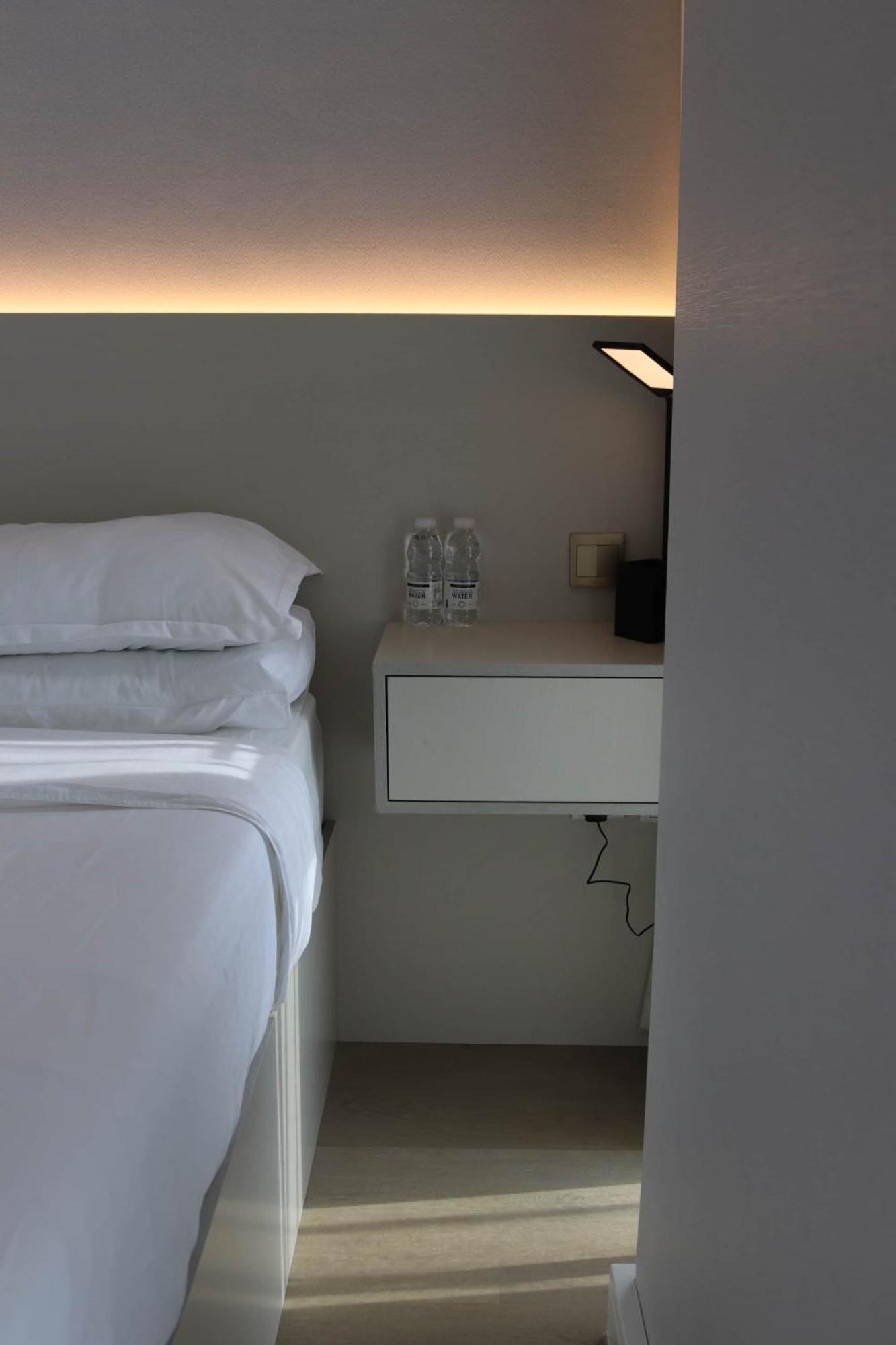 1 Bedroom Luxury By Aj Aljada Apartment